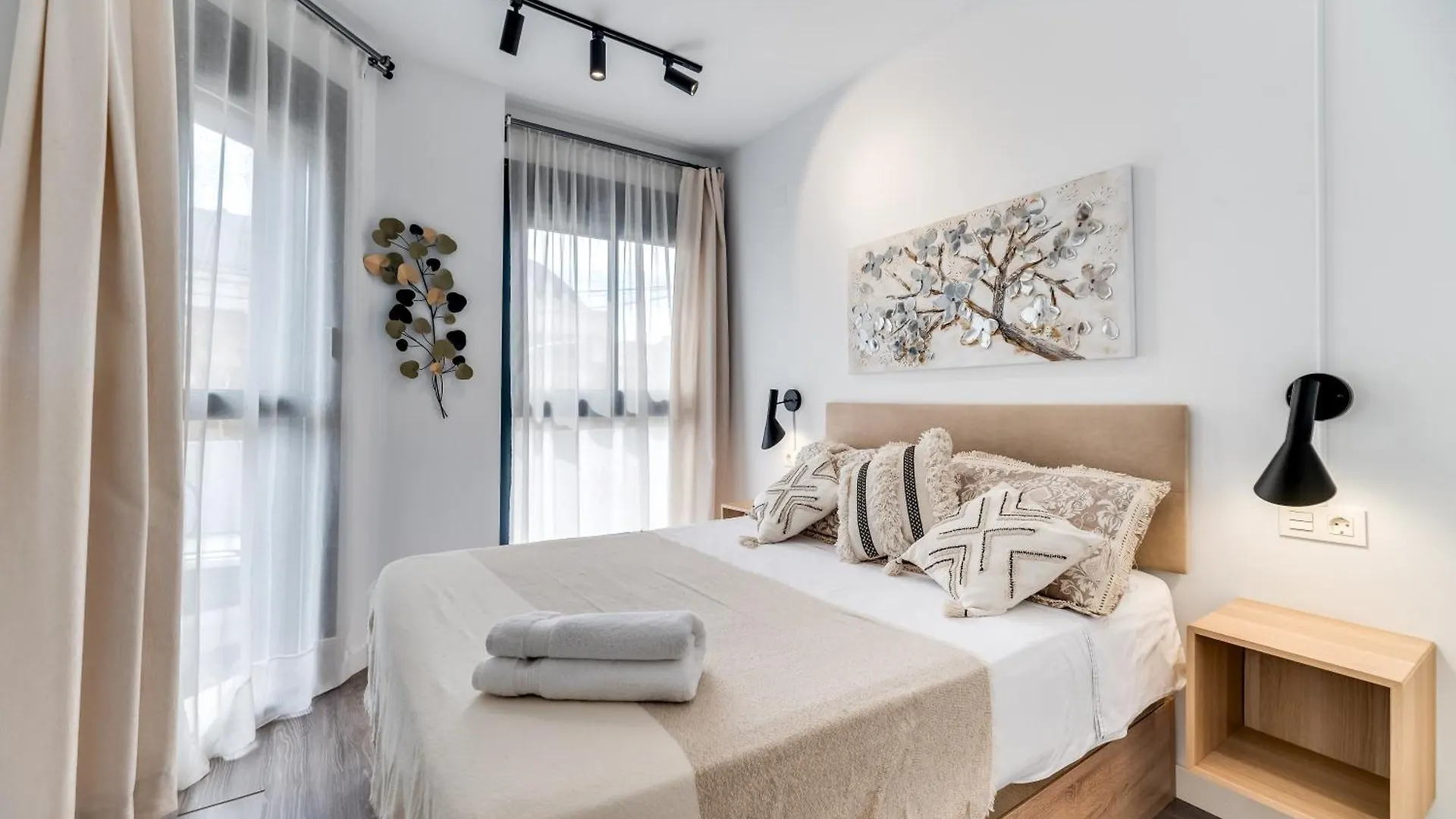 Modern Unit With View Apartment Malaga
